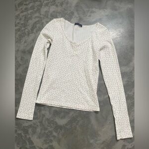 Brandy Melville Longsleeve Floral Top